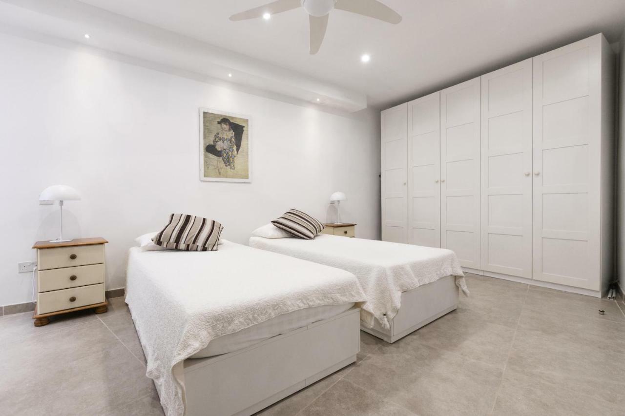 Mellieha Bay Waters Edge No. 160 Apartment Exterior photo