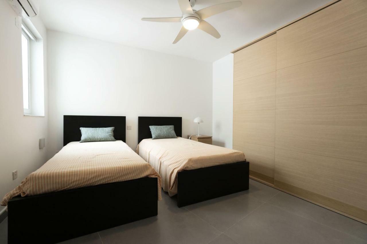Mellieha Bay Waters Edge No. 160 Apartment Exterior photo